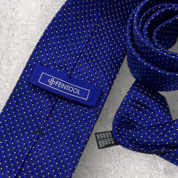 FEINTOOL Black/Blue Geometric Silk LUXURY Tie HANDMADE ITALY - Picture 3 of 6